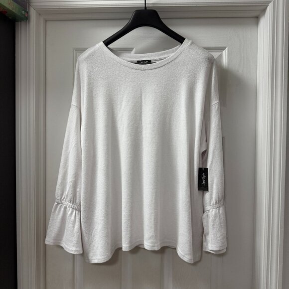 Lord & Taylor Woman White Ruffle Bell Sleeve Pullover SOFT Knit Top NWT size 2XL - Picture 1 of 11